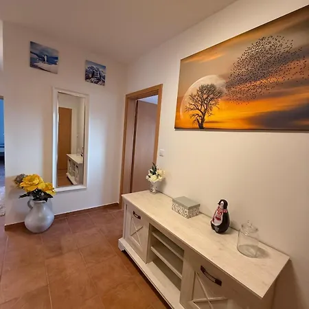Pinguin Fuer 2-7 Personen Apartment *